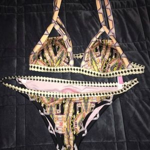 Victoria’s Secret Bikini Medium